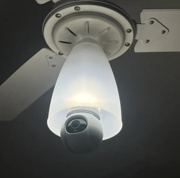 lampada com camera intelbras
